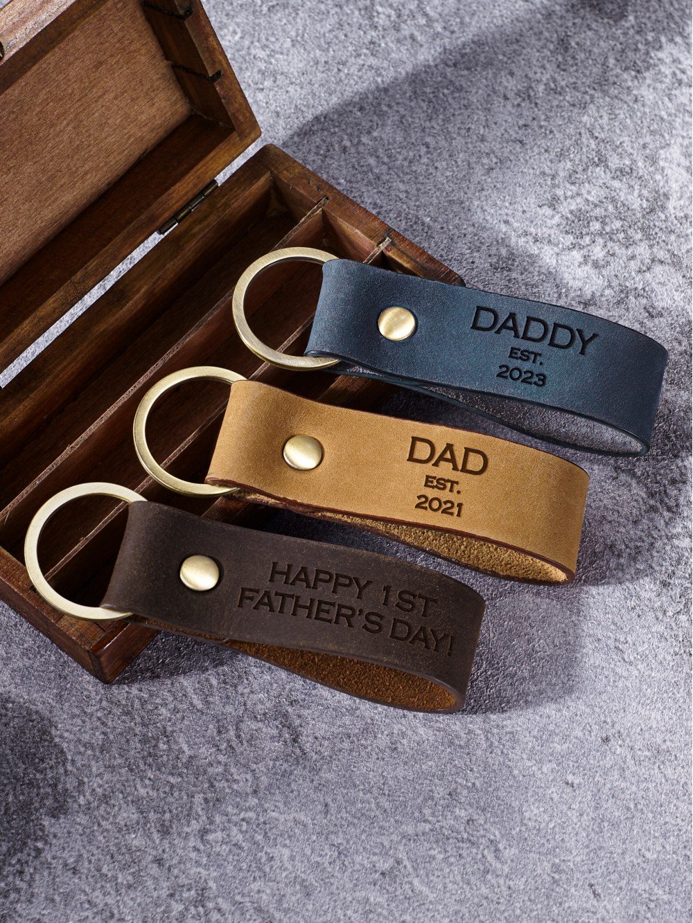 Fathers Day Gifts Personalized Keychain Custom Engraved – Gemnotic
